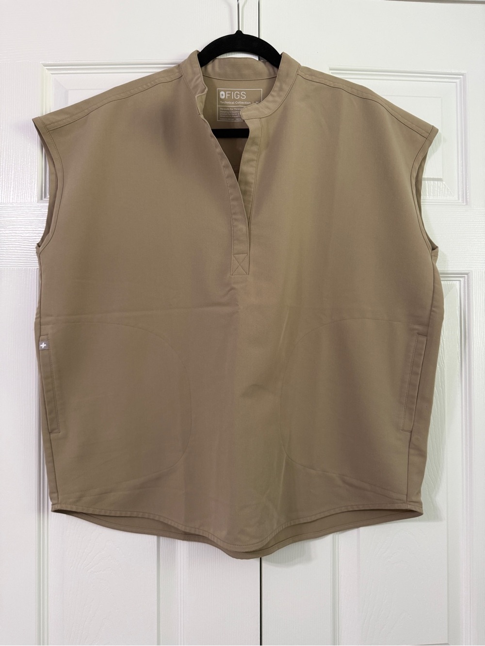 FIGS Rafaela Scrub Top M + Salta Seamless Underscrub L Khaki Tan Bundle - Picture 3 of 7